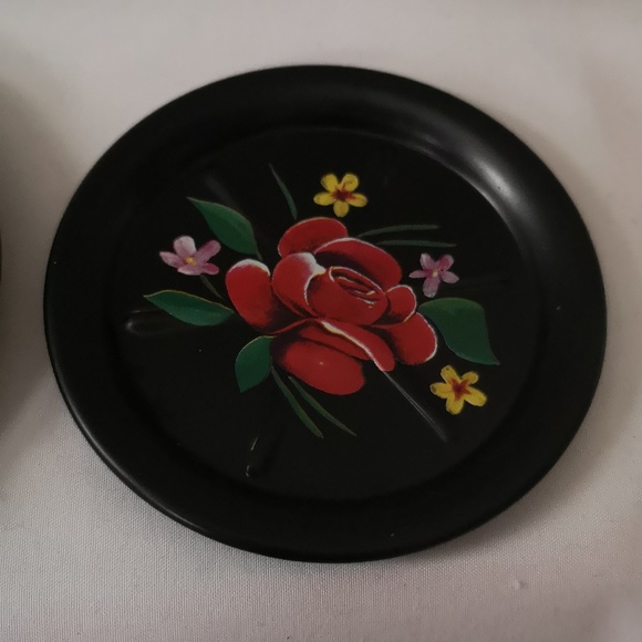 Vintage Set of Four Toleware Ashtray / Trinket Trays with Painted Rose Patterns - Picture 3 of 4